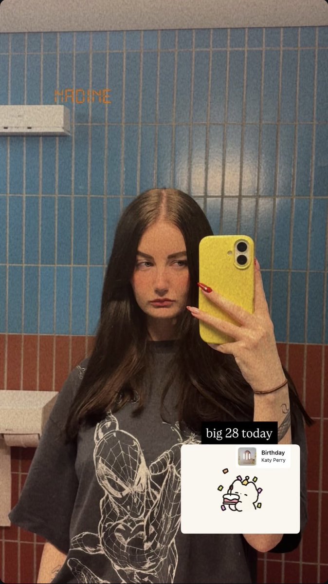 throwawaygoon2's tweet photo. Happy birthday to the love of my life, my everything Goddess Nadine @beammbee https://t.co/xDN9wXSXDj