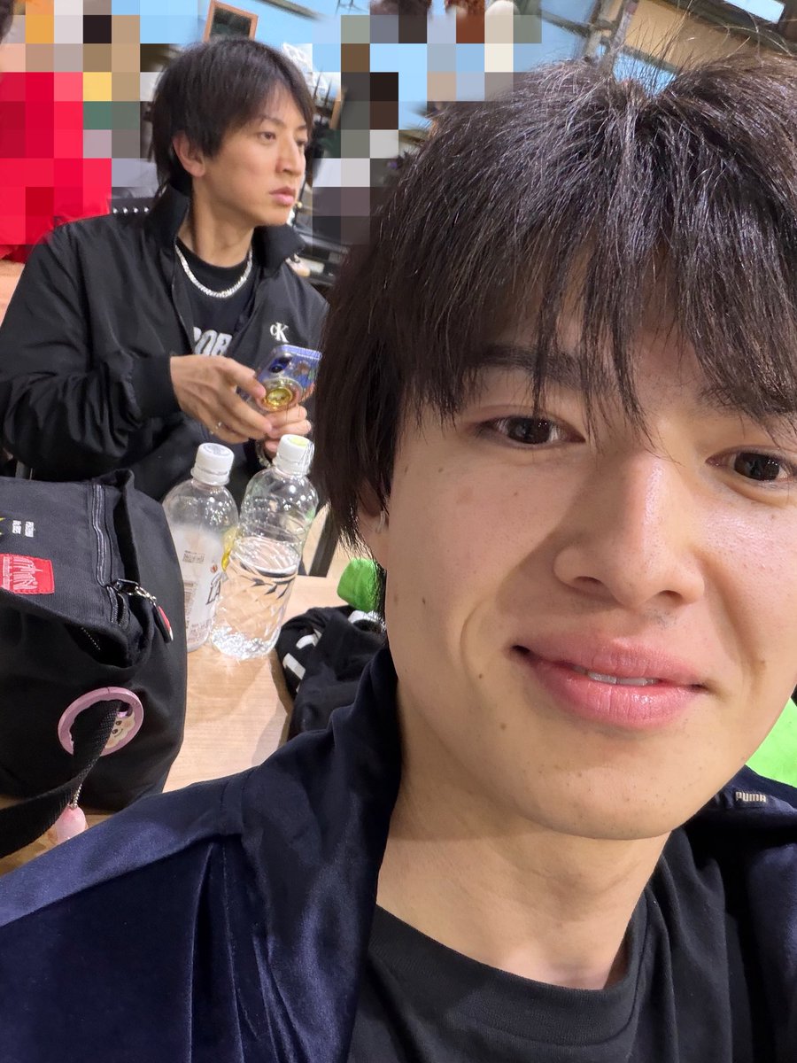 reizi_sakagaki's tweet photo. 衣装付き通し終了〜

＊バレないように不意打そーちゃんシリーズ https://t.co/F8GcUbs9eB