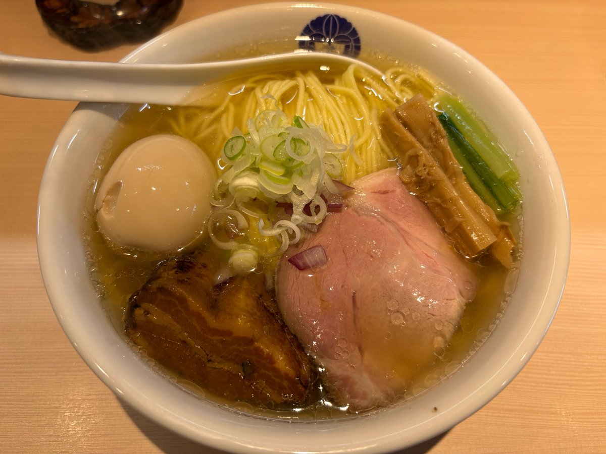shima__shi's tweet photo. お勧めされたラーメン店に行ってきました（新三郷）
好きな塩ラーメンに似てて美味でした https://t.co/ZKqusjIn6y