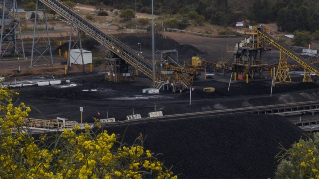 MiningWeeklyAUS's tweet photo. Yancoal Australia's Premier Coal workers reject pay deal, set strike action https://t.co/ngeNBcFcHn https://t.co/YEyZh2JdcU