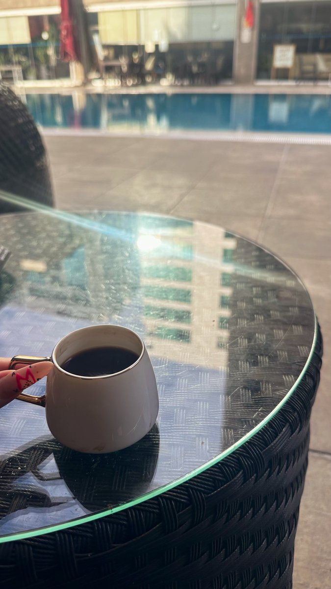 borsacnewbiee's tweet photo. Selamlar en zalim jakoben kılıçlardan geçmiş mazlum, radikal uzun yeşil mum ve 0.618 üst kapanışçı bistya halkı, ‘al bekle’ statükosunu reddettiğiniz, eppeklerinizin pasta olduğu bir gün diler öğle dualarınızda anılmayı niyaz ederim🤍

Özet; 

#viop dün son güncelleme retest 670 demiş red halde kısa shark takip geçerli diye eklemiştim bu kapsamda 670-440 aralığı iki yöne de trade eppeği olmuştur. 615 kırılımda dünün takibi geçerlidir(440-365 kırılım hedef bölgemiz sabittir, 15’ ortalama ivmesi gözlemi önemlidir) 

Bol şanslar🤍