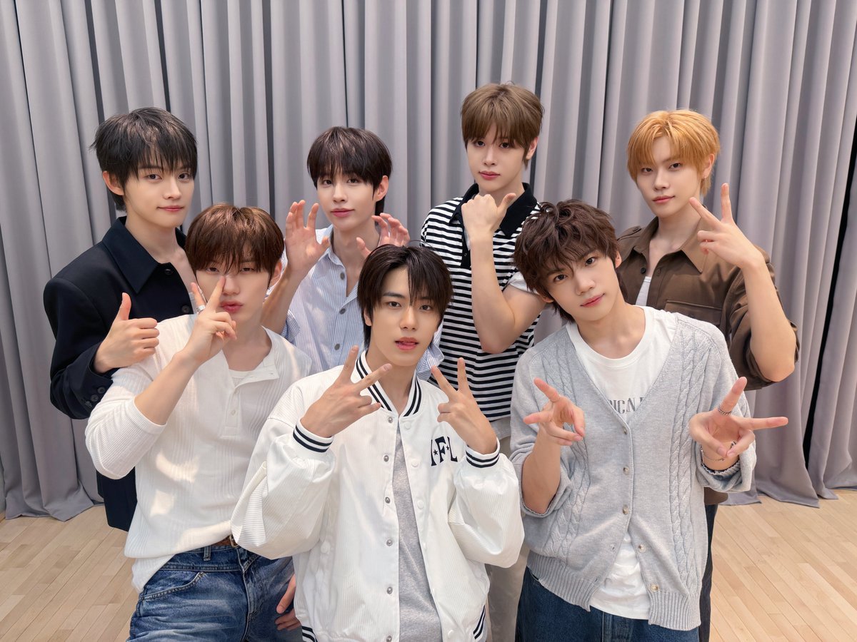 closeyoureyes_7's tweet photo. [📸]
CLOSE UP 
261002 <유치원에 간 아이돌> 🎼

#CLOSEYOUREYES #클로즈유어아이즈 
#CYE #클유아
#256thNote #DropThat https://t.co/nh68nFP3cT
