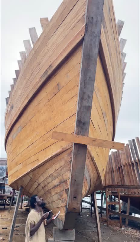 he_is_ola001's tweet photo. Will this ark contain us like this ? https://t.co/VGqLcjpmoH