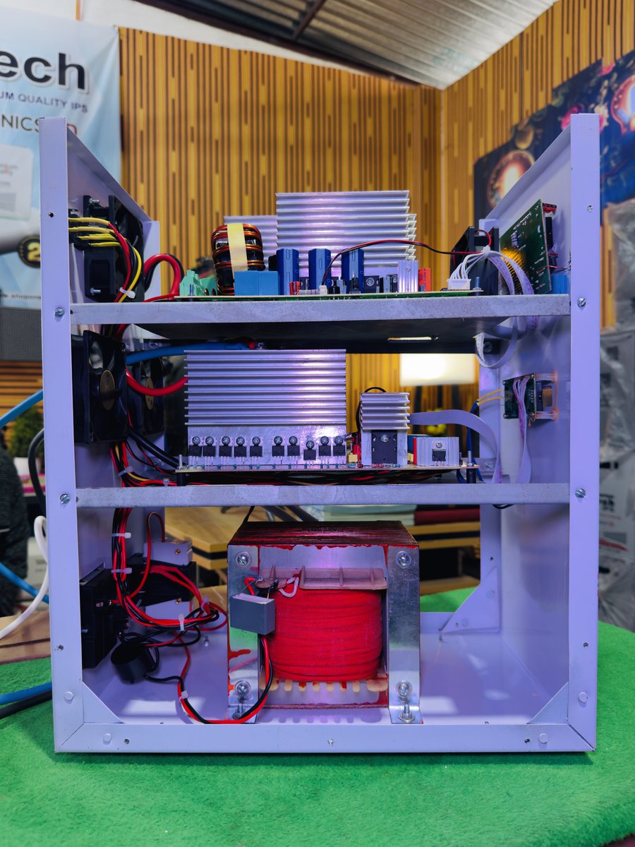 its_Shopon's tweet photo. সোলার হাইব্রিড ইনভার্টার 3 তালা 2500VA 24V 100Amp MPPT DSP Pure Sine Wave IPS 🔋OPENTech Premium Quality #Shopon_Electronics_Bd https://t.co/sK6XIytGZg