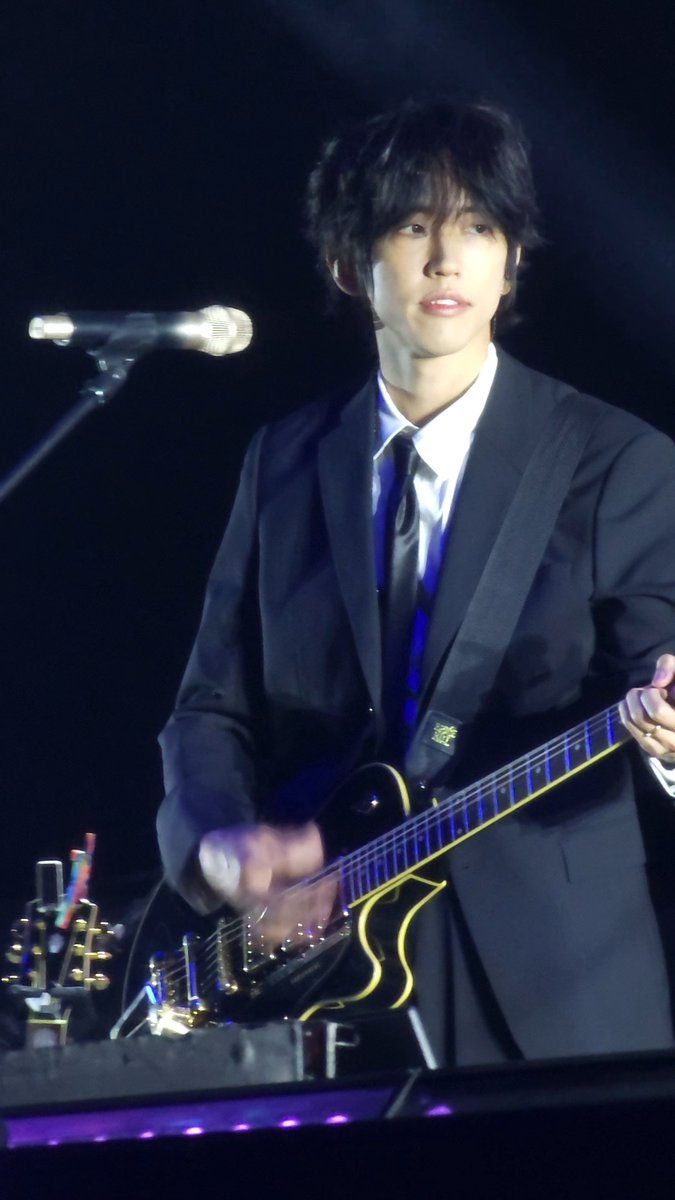 NABI_IXI's tweet photo. 이승윤 정장... 여자 사망.... https://t.co/J934M0iTEL