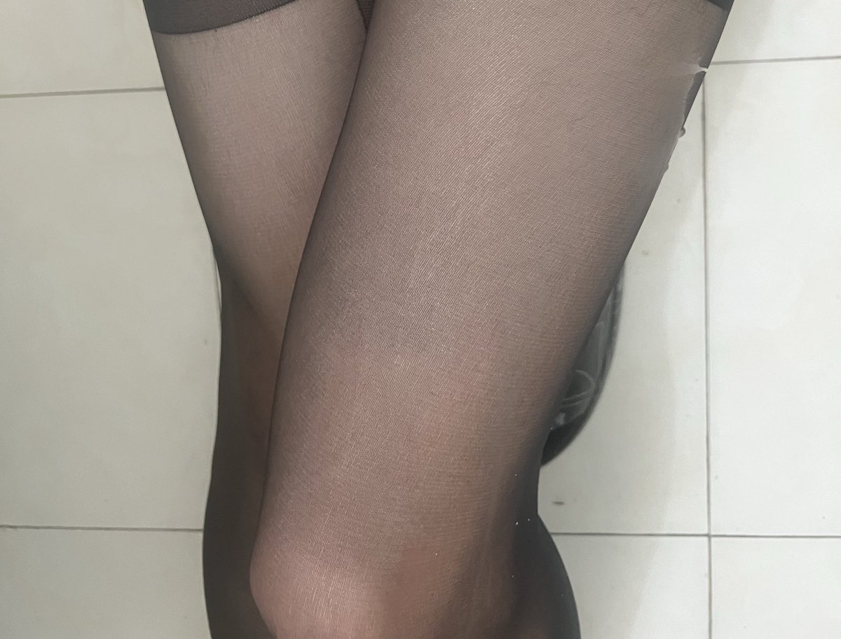 ILoveiiiil's tweet photo. 有人看海有人被爱有人大白天在浴室玩的不知所以，插的双眼迷离情难自已 #iiii #4i https://t.co/h6YHfYG4Bl