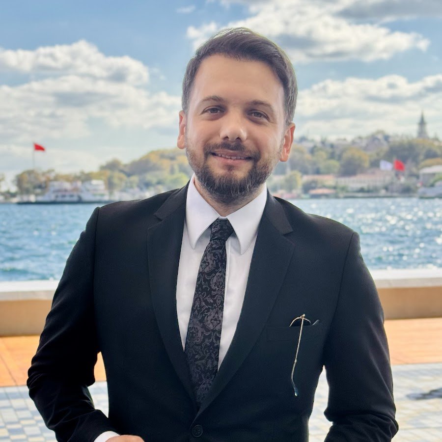 durbunhaber's tweet photo. 📣Taha Hüseyin Karagöz:

Fatma Betül Sayan Kaya, bakanlığı döneminde 60 civarı özel kalem değiştirdi. https://t.co/ekBfwWSehJ