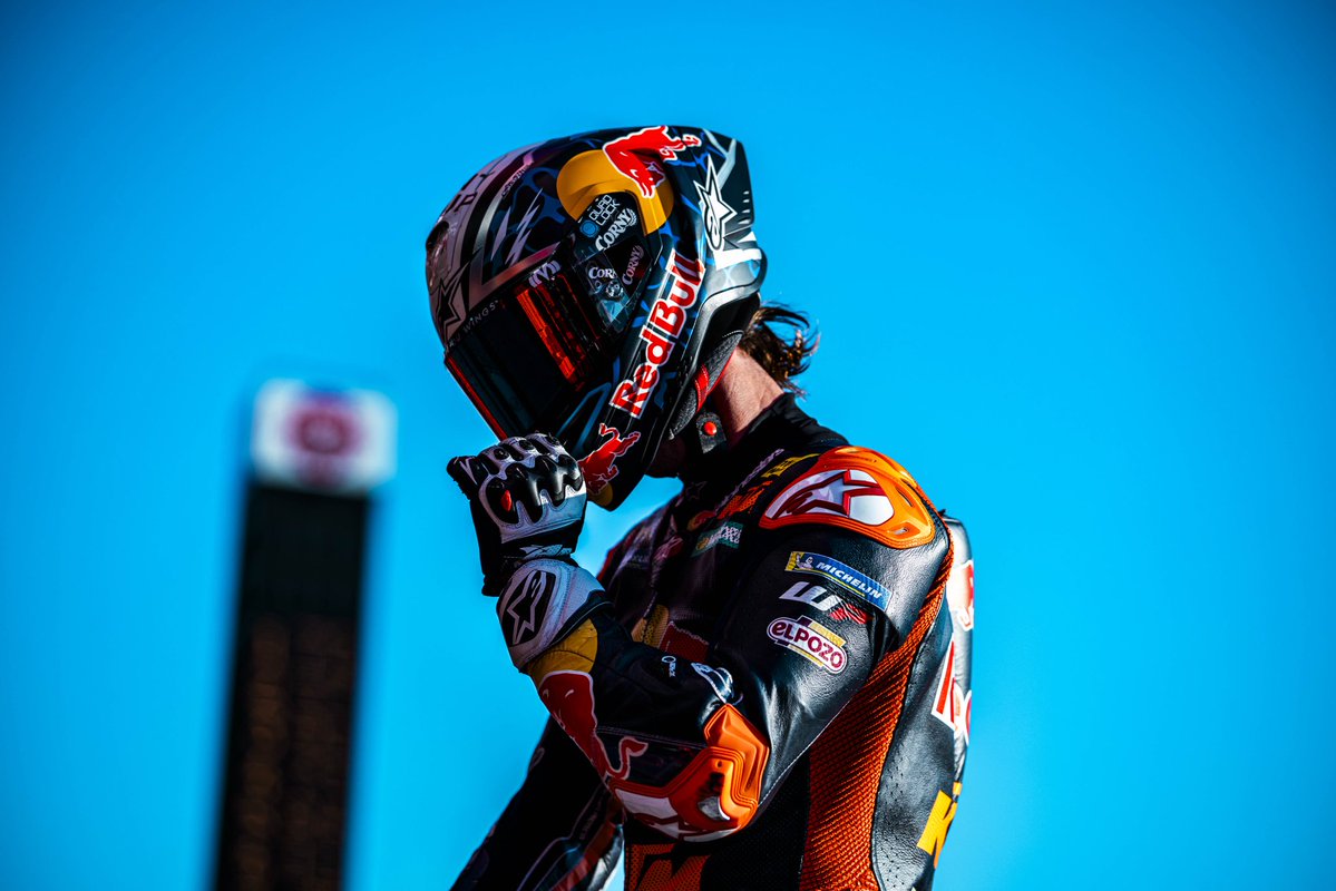 37_pedroacosta's tweet photo. A positive feeling on the first day at Motegi 🎌🦈 https://t.co/uLyj2nmtoM