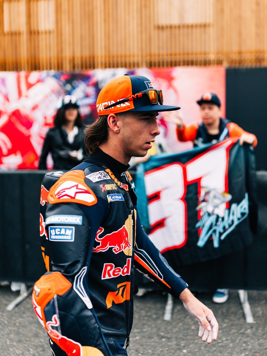 37_pedroacosta's tweet photo. A positive feeling on the first day at Motegi 🎌🦈 https://t.co/uLyj2nmtoM