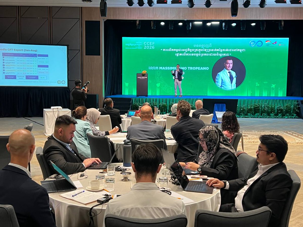 UNIDOKH's tweet photo. At #CambodiaCircularEconomyForum2026, #UNIDO is proud to present key findings from our assessment on advancing #circularity in 🇰🇭's #GFT sector, developed with #MISTI🇰🇭. 🧵
The assessment guides factories & brands to cut waste, adopt eco-design, and boost competitiveness, thanks to #PAGE, the 🇪🇺, and 🇩🇪.
