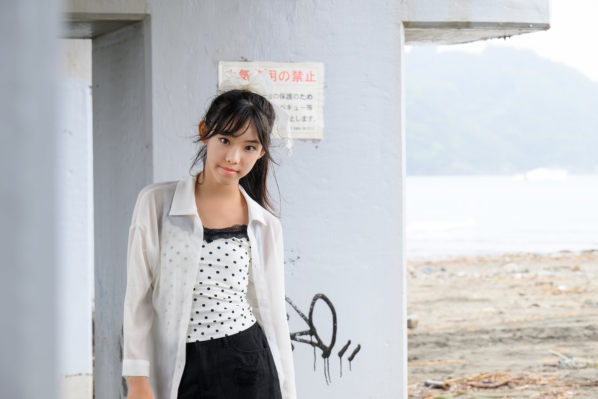 microtamabase's tweet photo. Yuiさん(@Yui_qutegirl_1)
モニベル撮影会
2026-09-23
江の島エリア撮影会
その10
海は静かだから青いのではなく
遠い空の涙を映しているから青いのか
冷たい風が頬をかすめるたび
その深さにひとつずつ 心が追いついていく
#Yui
#LexarioR
#モニベル撮影会
#かわYui https://t.co/XG58POB5qP