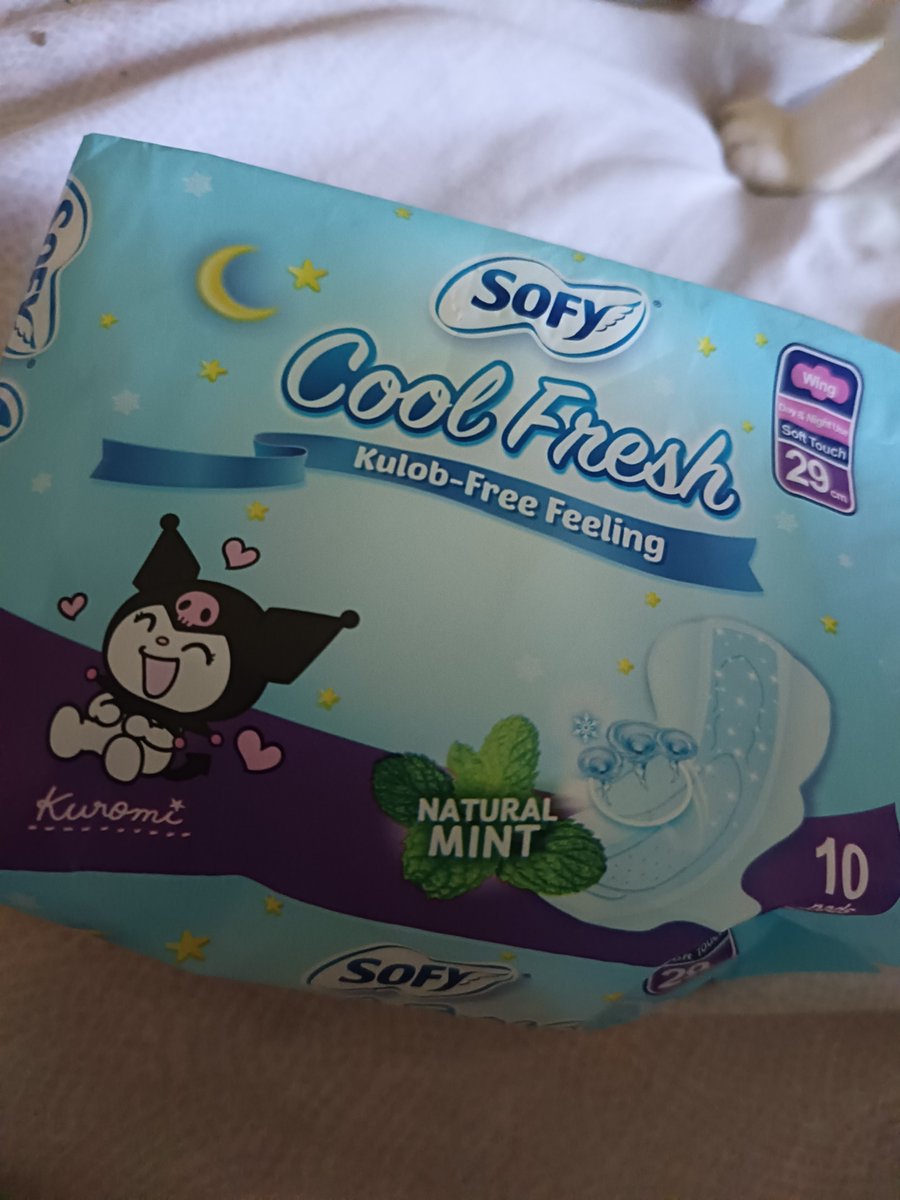 khnseo's tweet photo. putanginang napkin to,, parang nilagyan ng aircon ekup q hayoppp https://t.co/gIYpfxMfMf