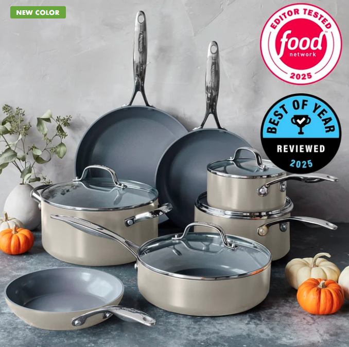 UGCSHOPcreators's tweet photo. We’re looking for female creators from the USA (ages 30-65) to create UGC videos for GreenPan (Holiday - Cookware Wellness).                                     

❤️To apply, retweet this and apply here:  
https://t.co/W3K06ceKcK

#UGCcreator #ugccommunity #ugcexample #ugccreators #ugcopportunity