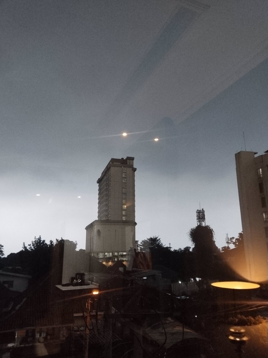 sweetbasbusha's tweet photo. View dari kamar Ku

​سينزل المطر 💕💕 https://t.co/rsVwZbsfE5