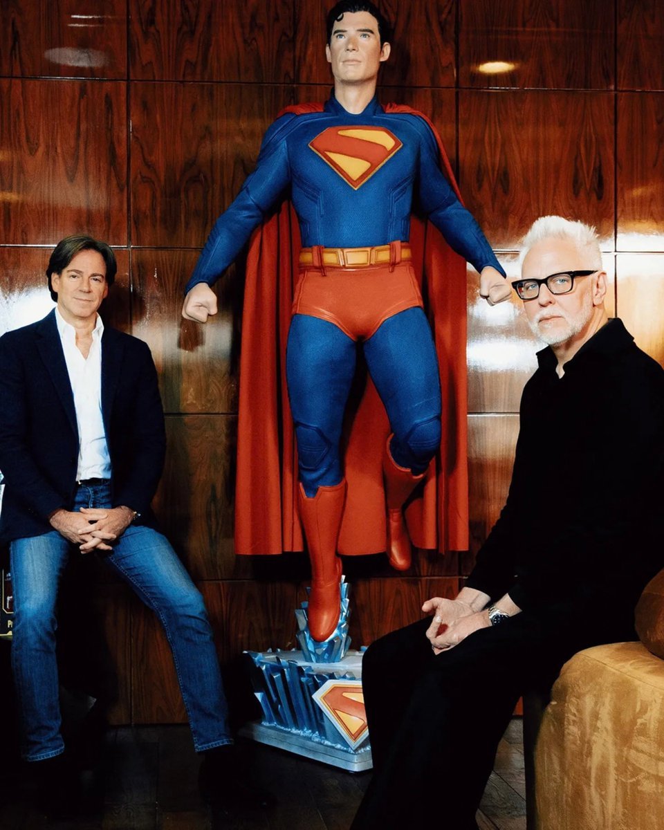 _DCCBRASIL's tweet photo. 🚨URGENTE

James Gunn e Peter Safran deverão permanecer à frente da DC Studios. A Paramount convidará a dupla para permanecer após a fusão com a Warner Bros. 

Via: @PuckNews https://t.co/jWG29TDnis