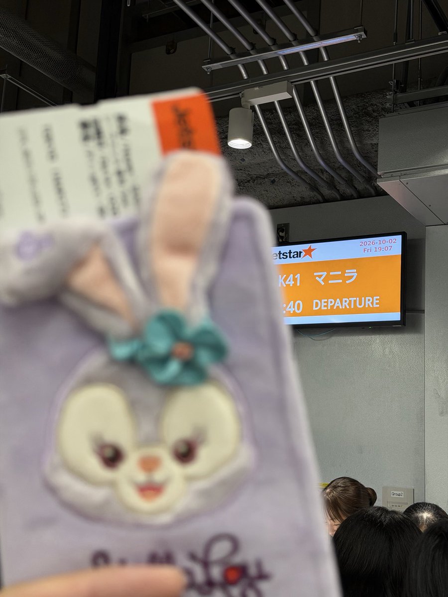 ikegamearisa's tweet photo. 産後10年以上ぶりの1人海外。子供達のいない飛行機は荷物も少ないし楽すぎる😭🩷 https://t.co/9bOMfJFTnK