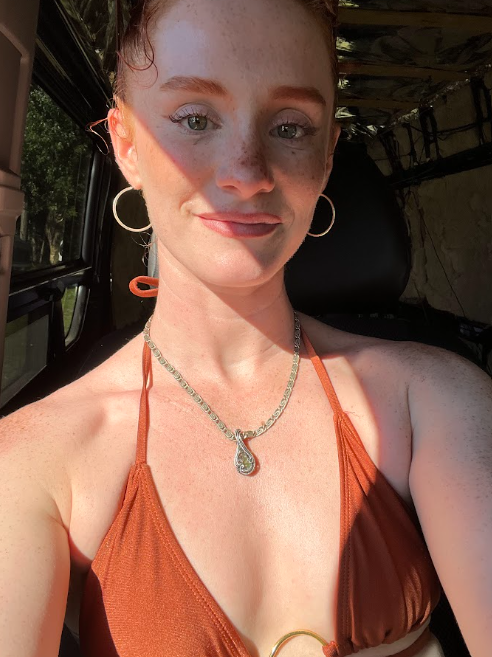 heyitsamyginger's tweet photo. But... can you handle me? https://t.co/MZBWeH3Lw0