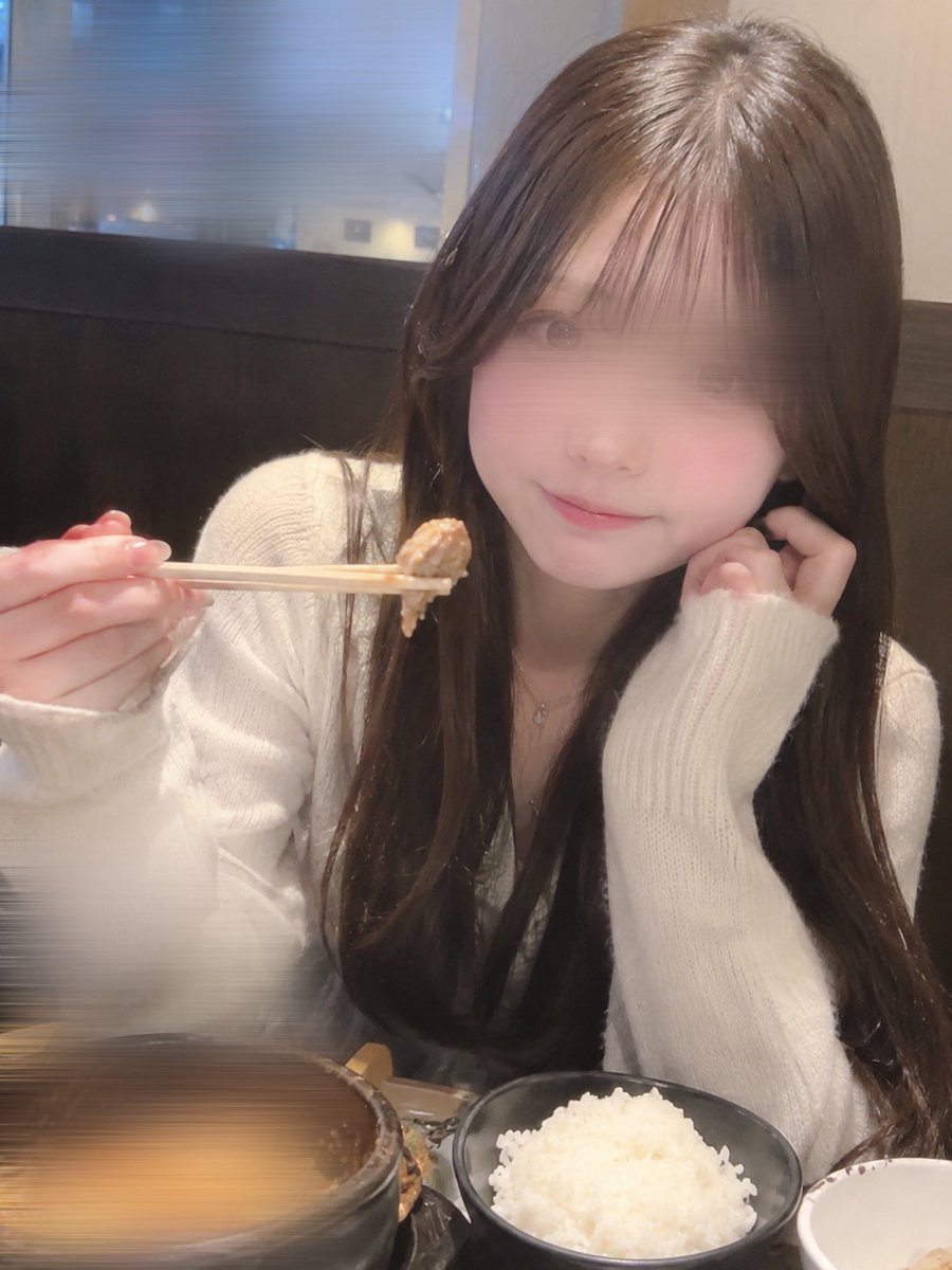 0h4swd's tweet photo. よるごはんー！！！🍚
#学生　#関東　#夜ご飯　#自撮り
#雰囲気 https://t.co/rSixaQ5tPR