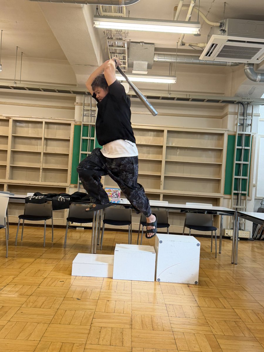 sata_sololive's tweet photo. 日々稽古で、ブラッシュアップ中！！

#さたひとり
#バッドボーイズ佐田
#佐田正樹
#ひとり芝居 https://t.co/XWS53ROsCm