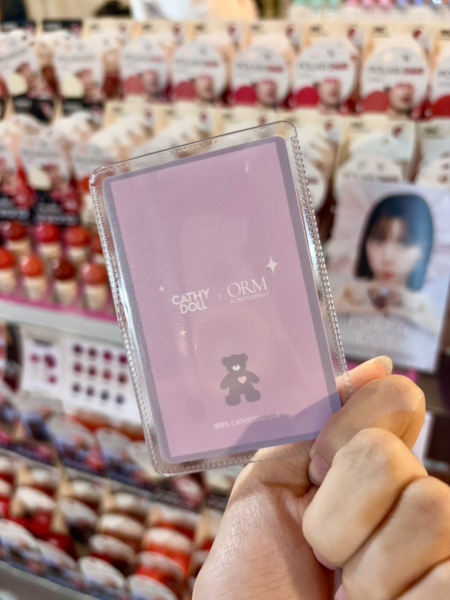 Cathydollclub's tweet photo. ORM 7 Days🩷 การ์ดลายของวันนี้บอกได้คำเดียวว่าน่ารักสดใสยิ่งกว่าดวงอาทิตย์🥹☀️✨
.
เป็นเจ้าของรอยยิ้มหวานๆของน้องออมได้ เพียงชอปสินค้าที่ร่วมรายการ ครบ 500 บาท ก็ได้รับไปเลยไม่ต้องลุ้น‼️😍
.
จำนวนจำกัดมากๆ ลายนี้เฉพาะวันนี้เท่านั้นน้า รีบมาชอปด่วนนน เหลือไม่เยอะแล้วค่า🥺💕
#CATHYDOLLORM7DAY
#CATHYDOLL
#CATHYDOLLxORM #LingOrm
#Ormkornnaphat #ออมกรณ์นภัส
#CATHYDOLLBeautyCheckOut
#ชอปความปังเช็กเอาท์ความสวย