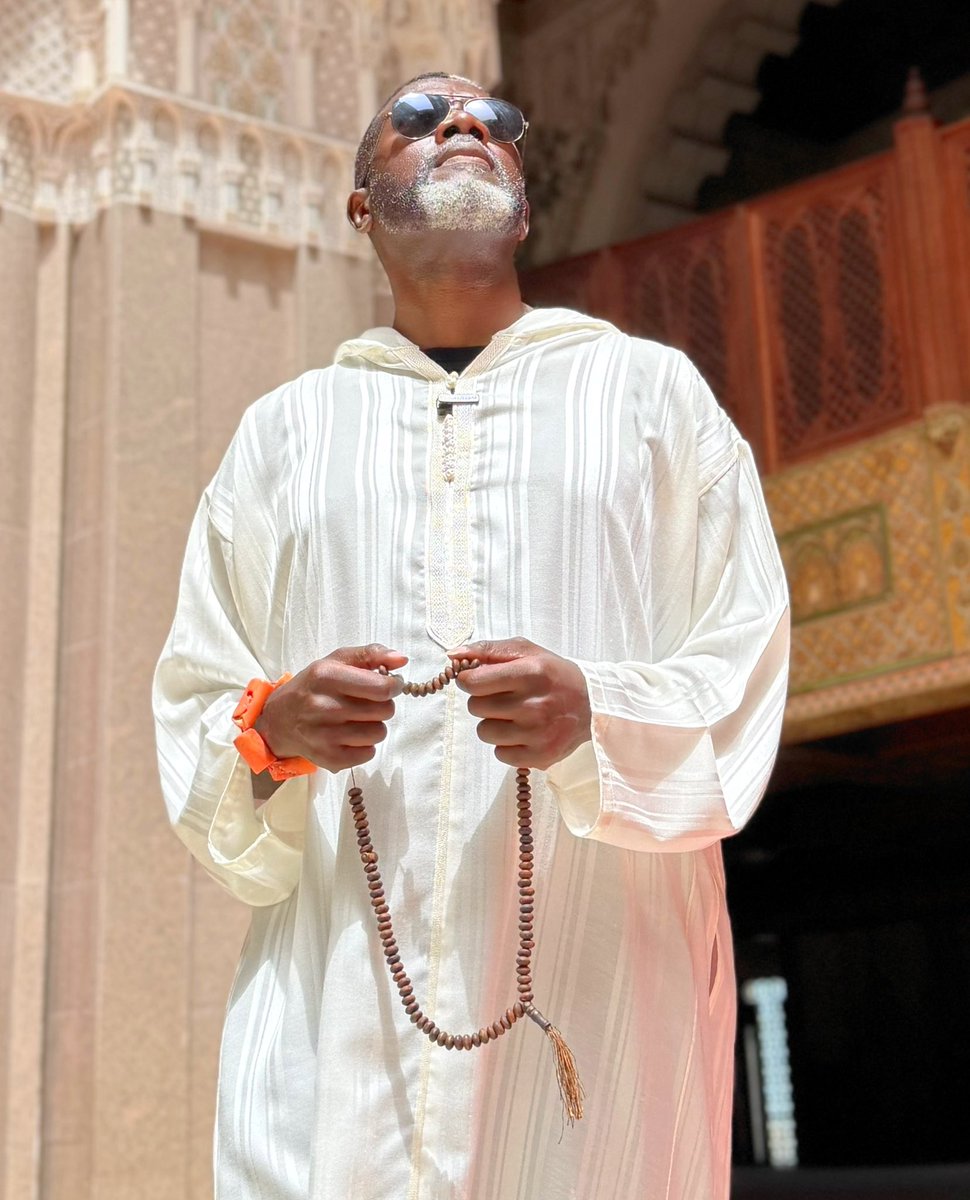 renoomokri's tweet photo. Assalamu Alaikum and Barka da Juma'ah from my family and I to the global Muslim Ummah and all People of the Book. https://t.co/mYcTUeE5hy
