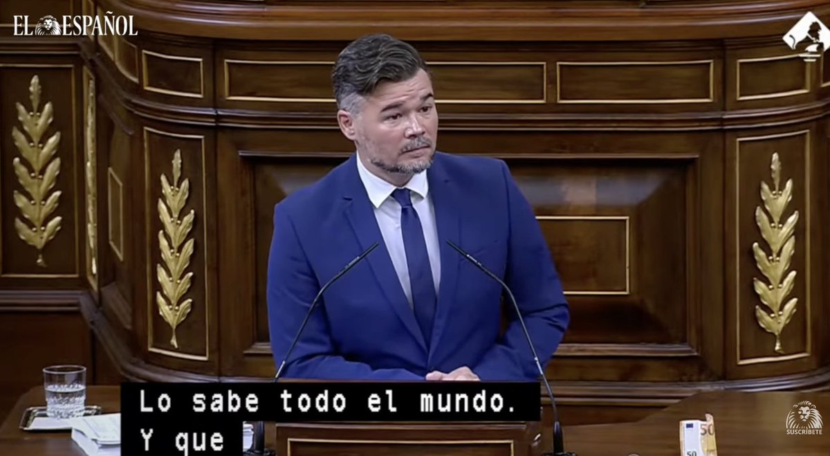 crpandemonium's tweet photo. JAJAJAJAJAJAJAJA

Rufián diciendo que "tiene ganas de llorar" y el Congreso cachondeándose con un "oooooohhhhh". 

Se ha picado muchísimo y les ha pedido que salgan a la calle "sin escoltas". El Navy Seal de Santa Coloma se ha creído que está en un bar de bachata. https://t.co/FhhTEskf08