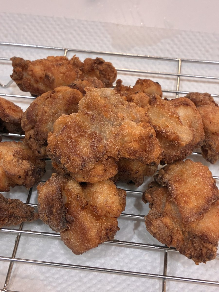 ____haru_mama's tweet photo. 今さらだけど…浅漬けの素で唐揚げを作ると美味しいって最初に言い出した人、ほんとに表彰したい👏美味しすぎて家族爆食い！！簡単に作れるとこがよき。 https://t.co/UUCn09kiJX