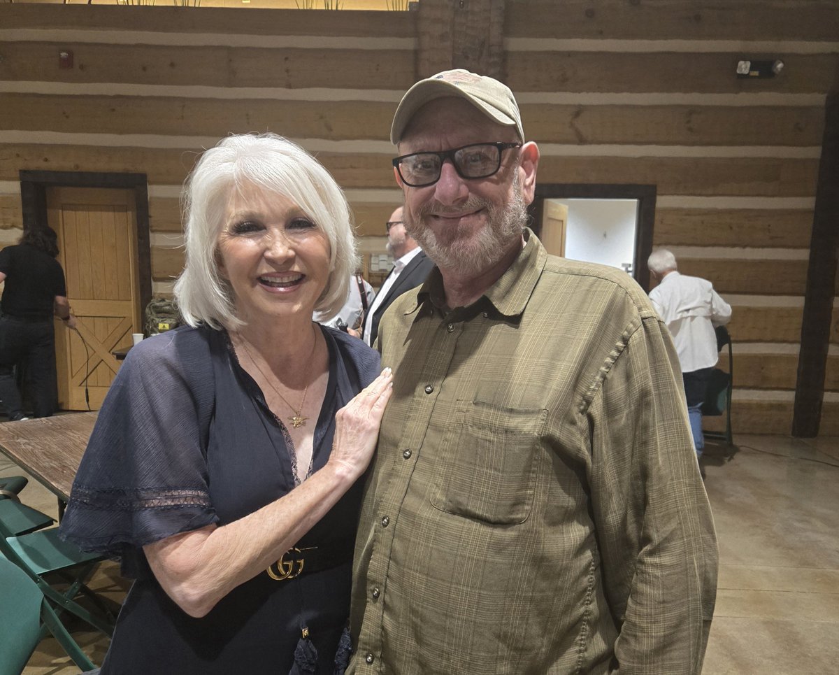 RealHickory's tweet photo. It was an honor to meet Tina Peters! She's so kind, gracious, and a true Patriot. Hundreds gathered to hear her story. 

All of her appeals in Colorado have been denied, and her last option is SCOTUS. She just found out an appeals court ordered a new sentencing, even though the Colorado Governor commuted her sentence. 

The same corrupt judge who ordered her to prison and called her a traitor is the one she must appear before to be resentenced. She's not out of the woods and could be ordered back to prison for exposing election fraud. 

This is NOT the America millions of people gave their lives fighting for the last 250 years! Pray for Tina Peters!🙏🙏🙏