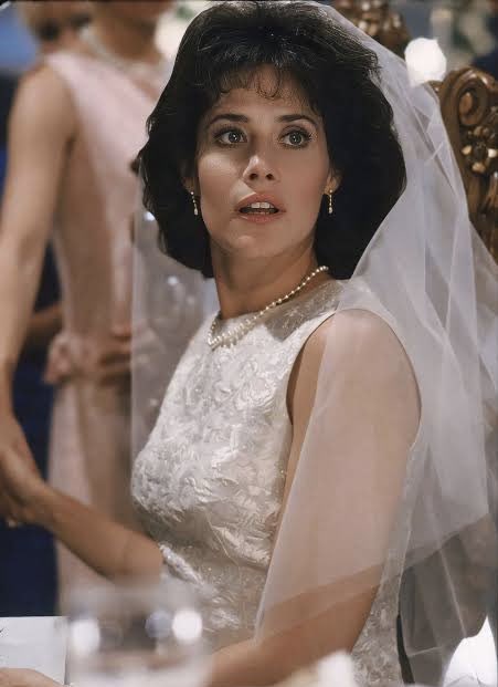modernhistory's tweet photo. Lorraine Bracco turns 72 today. 

Goodfellas, The Sopranos, Medicine Man, that voice that could run a room without raising it.

Which Lorraine Bracco role do you remember first? https://t.co/AWB1zgOsGK