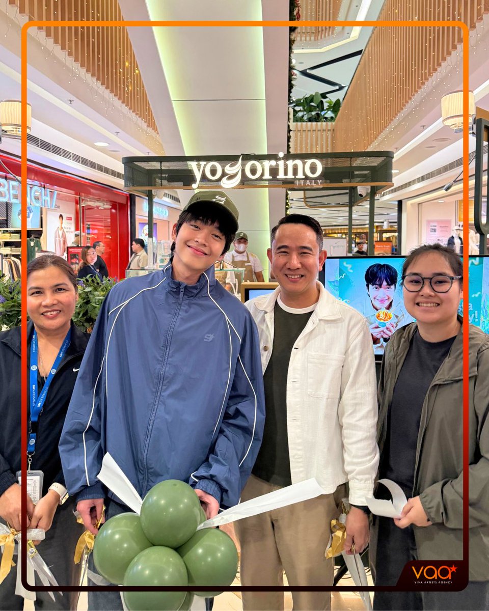 VivaArtists_'s tweet photo. LOOK: Rabin Angeles brought extra sweetness to Yogorino SM City Sta. Mesa as the Yogorista of the Day! ✨

Thank you to everyone who came by and shared these fun moments with him! 🫶

#VAA #RabinAngeles #YogorinoPH https://t.co/YEPEH6xqys
