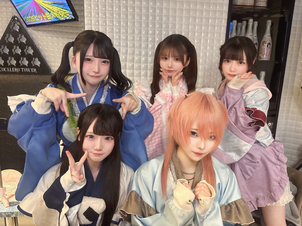 uyuchansyokudou's tweet photo. 🍴10/2(金)

19:00-23:00 ( l.o.22:30 ) 

【 出勤キャスト 】
みりん（@mirinrin_mirin_ ）
羽桜もも（@pupu_o2_ ）
神（@EnxiKa ）
ぴぷ（@pipuchan81 ）-22:00
なもち（@namochin_ya ）-22:00

🍚本日のご飯
ニラ玉豚丼

🍚本日のお通し
小松菜とベーコンのバター醤油炒め

遠隔ページ
https://t.co/1SWhLHgIaN