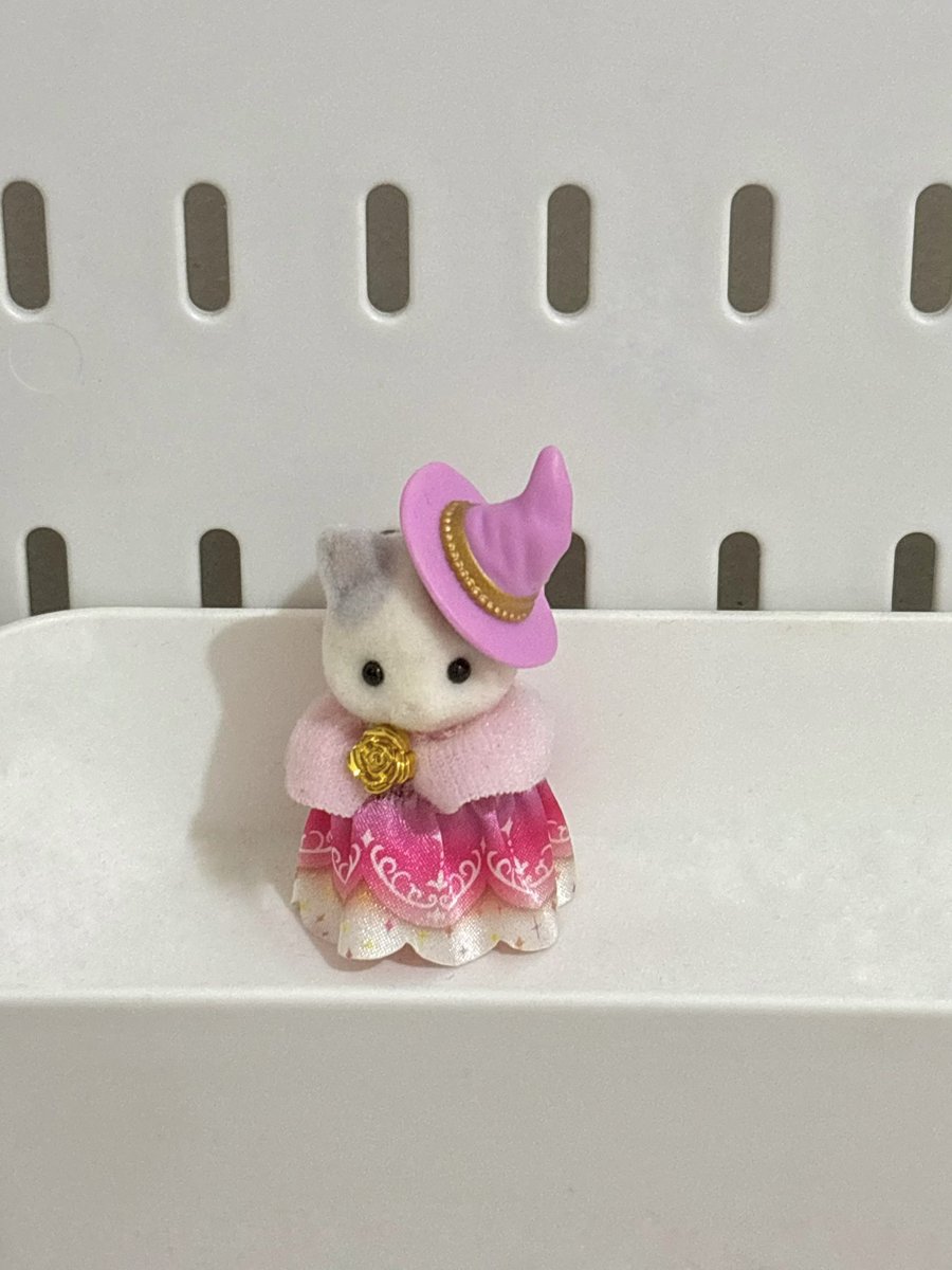 iounaraa's tweet photo. wts sylvanian 
bisa 🍊

fantastical fairytale 170k
families fennec fox twins 110k

do mention/reply after dming 🎀 https://t.co/IkSlbj35Ij