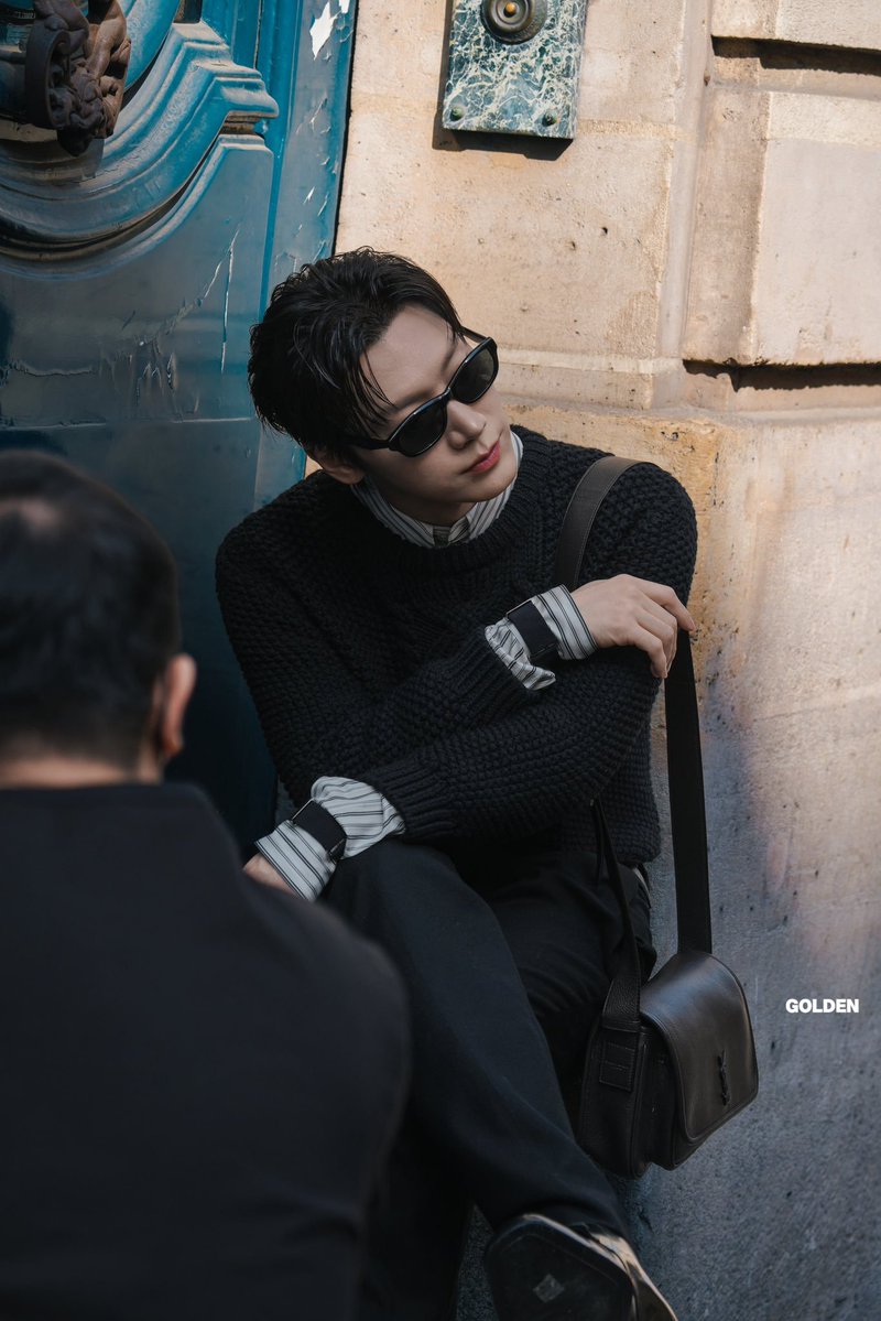 iiamnao's tweet photo. โอ้ใจรักเธอ
คิดถึงเธอเฝ้าครวญหา
โอ้ใจนะเออ
ไยละเมอถึงเธอร่ำไป

TEN AT SAINT LAURENT SUMMER27
#TENforYSLPFW27 #SaintLaurentxTEN https://t.co/LzR25U4ihc