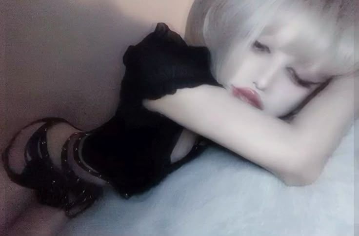 pandiizi's tweet photo. OMG IT from dazzlingbad is such #thinspo 😭😭🤍🤍
Literally my goals <33

#ricecakestwt #edrtwt #vkei #ANA https://t.co/3EoswhdmNu