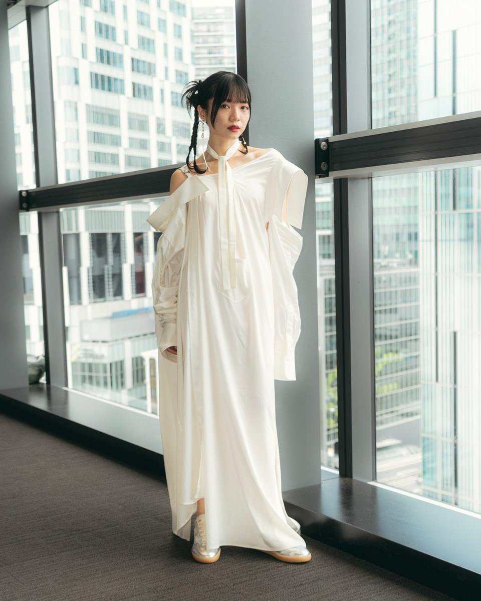 fashionsnap's tweet photo. 【スナップ】
名前: Yobi
年齢: 35
職業: Kol

トップス: S'ranouir
シューズ: Hogan

https://t.co/8BWdf9HBX7 https://t.co/LlNv1svdIb