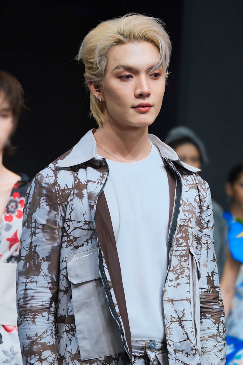 NamwhaN_89's tweet photo. ชุด หน้า ผม หล่อมากเลยเทอ 🤍

BOATOAT AT SIAM CENTER BIFW26

@Yong_yutt   #BoatYongyut 
#SiamCenterBIFW2026xBOATOAT https://t.co/Fb5iMbFqj5