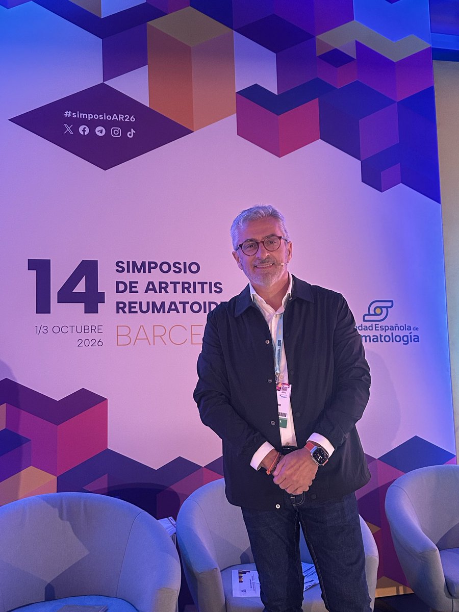 SMurcianaReuma's tweet photo. Nuestro compañero el Dr @M_Castano_S modera la mesa de clínica en este #simposioAR26 @SEReumatologia @AreaUnoArrixaca @Murciasalud https://t.co/2UgIKqmOth
