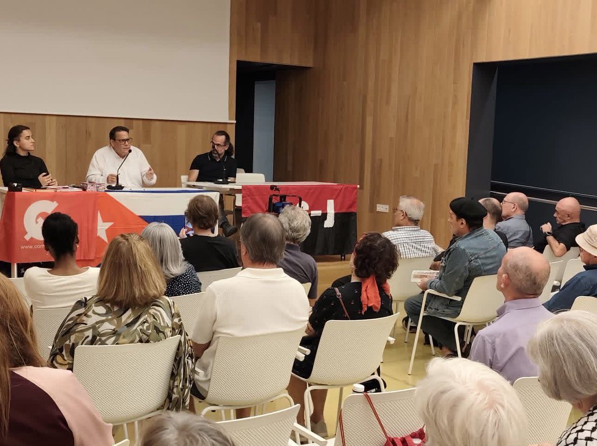 castromedinaale's tweet photo. En Barcelona, convocados por el Partido Comunista de Cataluña, junto a la Juventud Comunista y amigos de la Solidaridad “DEFENSEM-CUBA”, compartimos reflexiones sobre transformaciones económicas y sociales, y el genocida impacto del bloqueo EEUU contra #Cuba https://t.co/2gUzqcR9nh