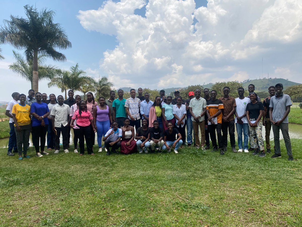 Fisamu21's tweet photo. Last week, we had our long-waited educational trip. It was a valuable opportunity to connect academic knowledge with practical experiences and interact with one another. A big thank you to ARDC Kajjansi and Lake Eco for hosting us! 
#FISAMU #AcademicTrip #ConservetheFisheries https://t.co/pO84Ig0F1C