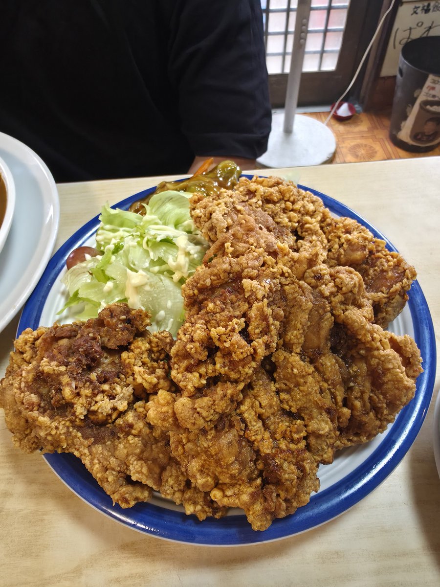 Matikanetantan's tweet photo. 文福飯店 古河市

チャーハン大盛り 味噌汁セット

Fischer's唐揚げ単品

チャーハンも唐揚げも最高に美味い。勿論感触できず持ち帰りました。

#文福飯店
#古河市
#デカ盛り https://t.co/YqH9Rwj3xI