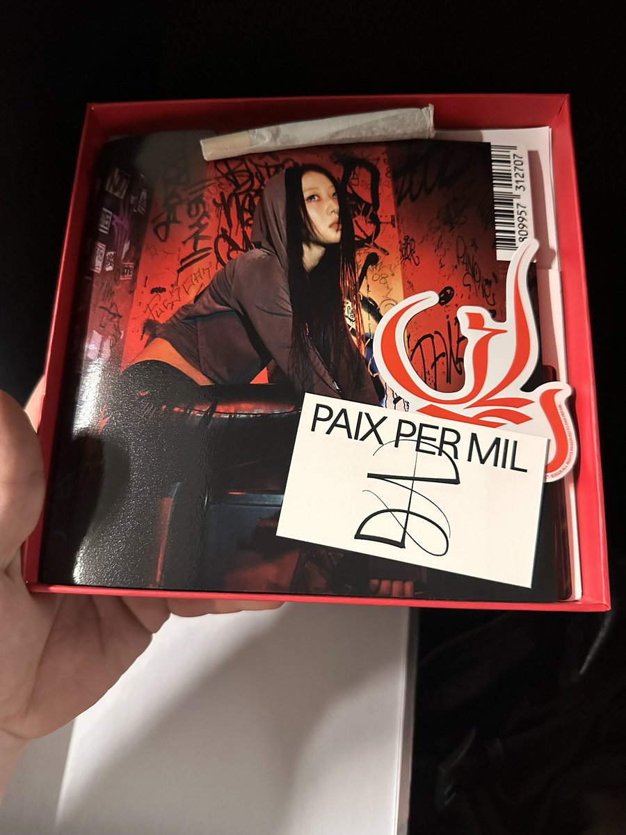 umru_'s tweet photo. thinking about when b0yg1rl had to hide their joint when we were getting into the club so we put it in the Yves box set she had just given me 😭 https://t.co/ahzGc5eLB0