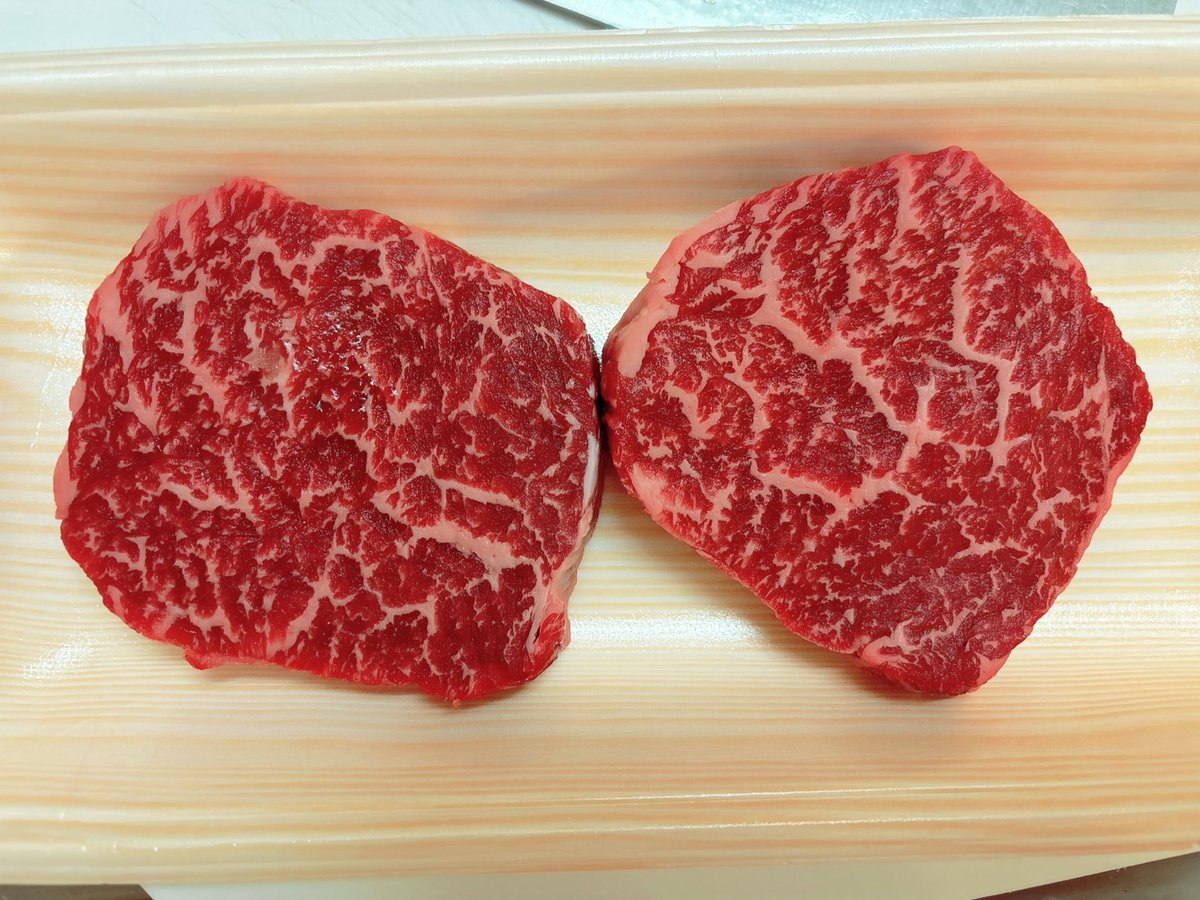 chamomiletea213's tweet photo. @shun_kinniku もう食べちゃって申し訳ないから、ランプ肉の写真だけ置いておくね🥹 https://t.co/SlpIaTzPO2