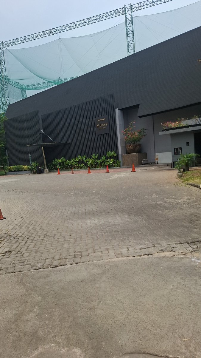 madhanramadhan's tweet photo. Sampingnya dulu, malam baru geser kesini 😁 https://t.co/2FZm5TZIiS