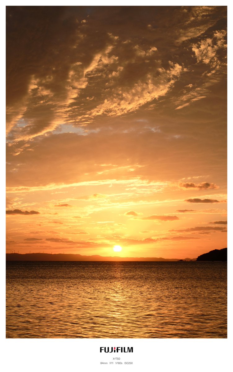 reject_dispute's tweet photo. カメラで初めての夕陽📷️🌞
Fuji X-T50 SIGMA 56mm DC DN
#Exiframer https://t.co/MjzPAH1Ylh