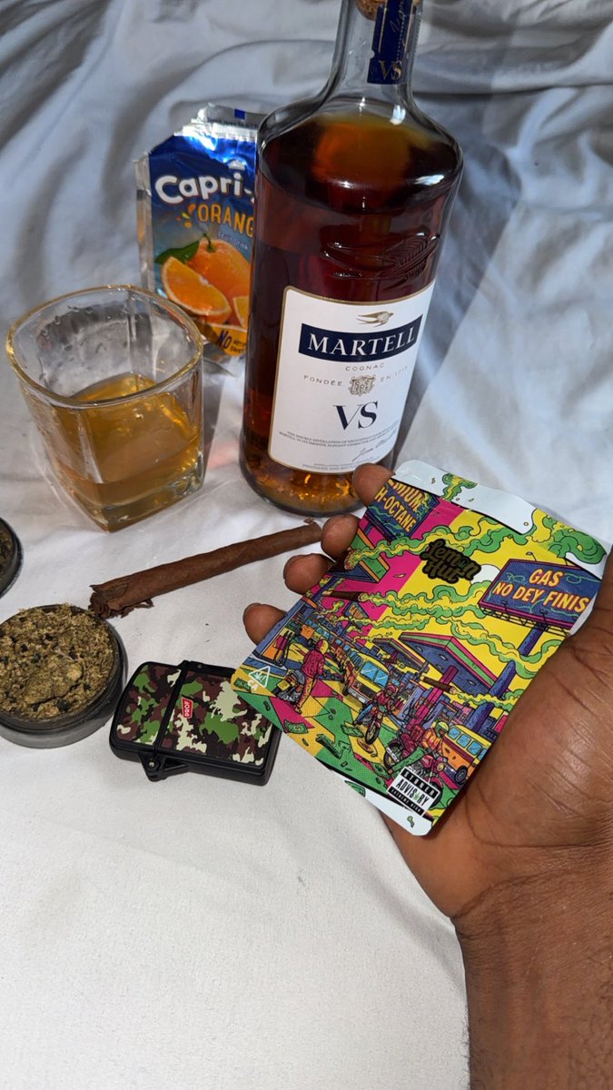 Spyalen's tweet photo. smoke the backy make we fly 😝 https://t.co/20TiuA0baE
