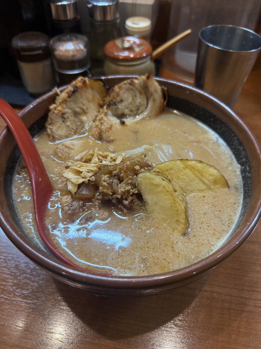 cirnotirutiru's tweet photo. 飯テロ投下
ラーメン美味しいです https://t.co/orAEhGKDZM