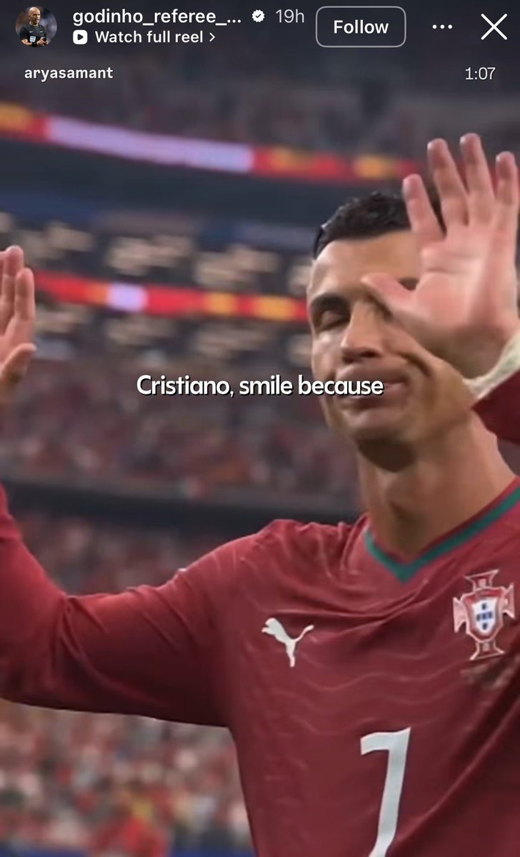 CallHimGoat's tweet photo. الحكم البرتغالي لويس غودينهو IG :

ابتسم يا كريستيانو لأنك كسبت العالم ❤️ https://t.co/EfdsMnI0Lq