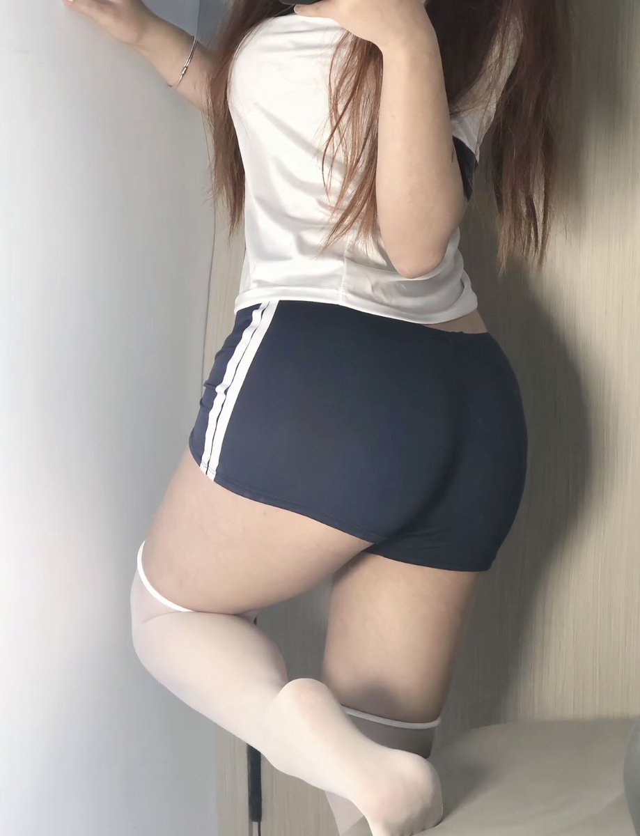 Mustansarkhatt3's tweet photo. 女高 #女高 #bbw https://t.co/GPhQzOLMnN