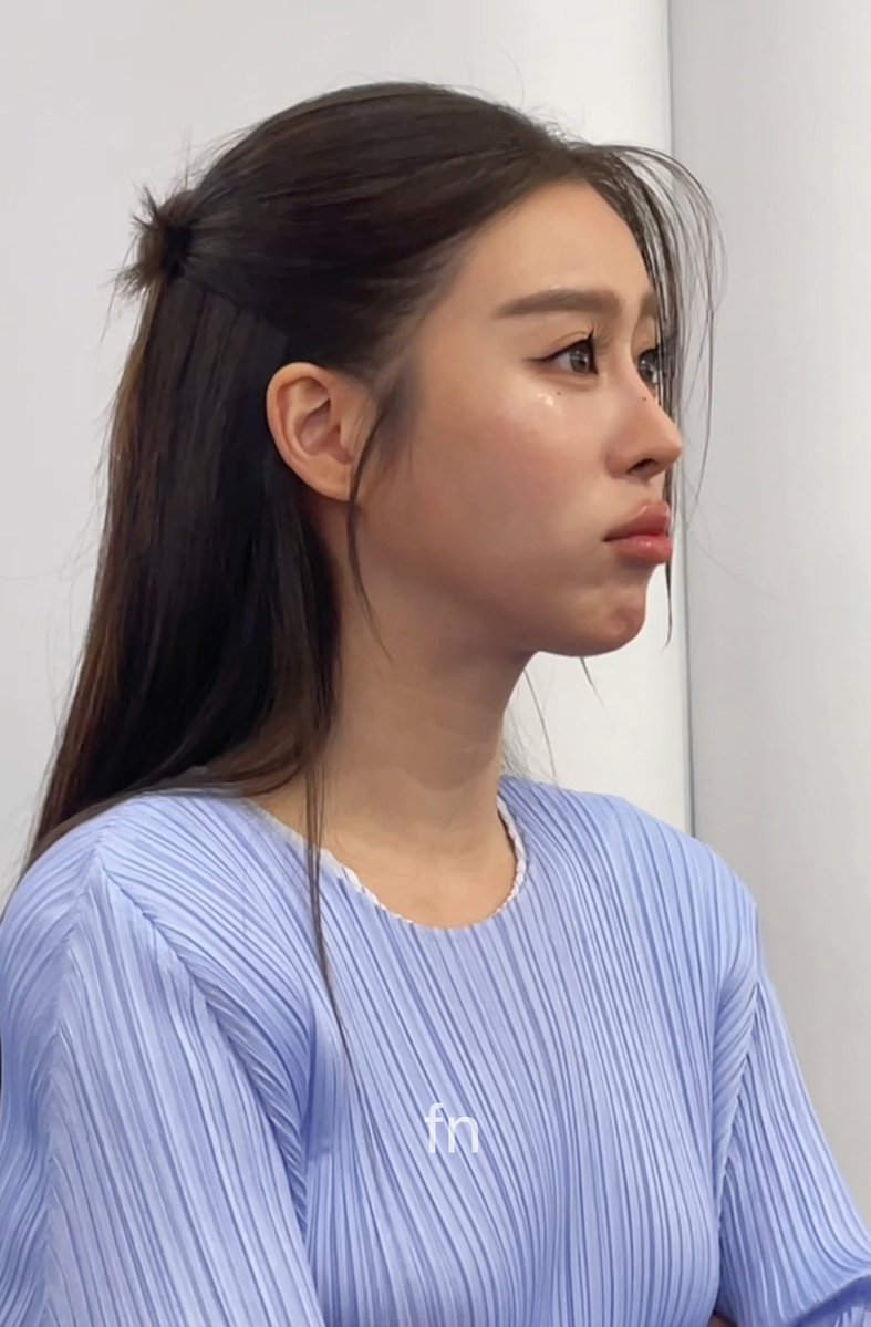 bunierain's tweet photo. หงึมาก เพราะบลอสซั่มม่ายมีเสื้อผ้า ไม่อยากให้ลูกโปะโป๊ 🥺🫳🏻 https://t.co/K73NvPTEqB