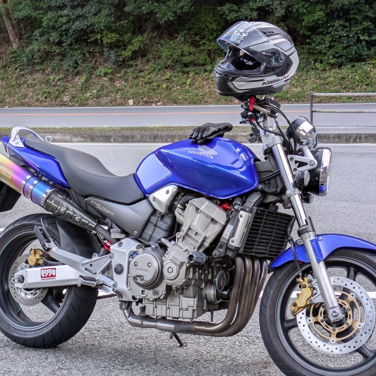 manaken964's tweet photo. だいぷ涼しくなりましたね。峠は薄着じゃ寒いくらい。ホーネット絶好調です🥸 https://t.co/tnubepwyup